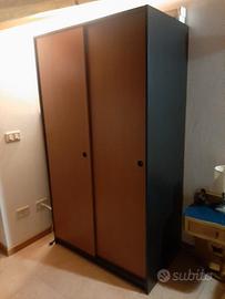Armadio con ANTE SCORREVOLI 