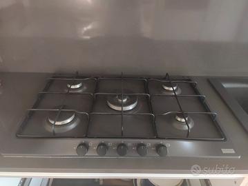 Piano cottura 5 fuochi Franke