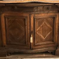 Mobile in legno per sala