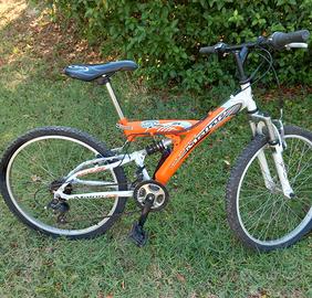 Bicicletta  Maino con cambio Shimano