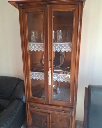 vetrina in legno 