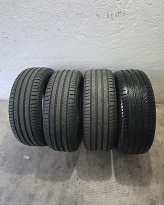 Gomme  Michelin  PRimacy 4 