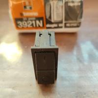 Interruttore Bipolare Bticino Dogic 10 art. 3921N