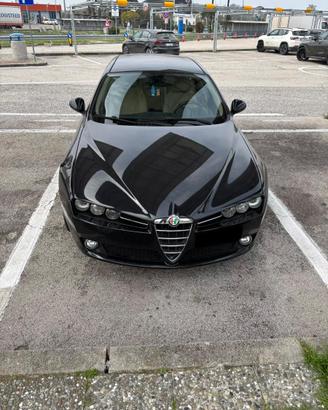 Alfa Romeo 159