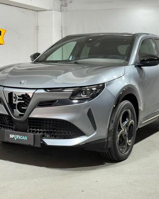 Alfa Romeo Junior 1.2 ibrida Q4 Intensa 145cv edct