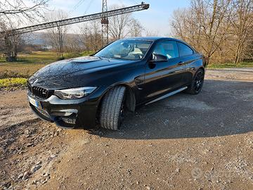 BMW M4 Coupè 