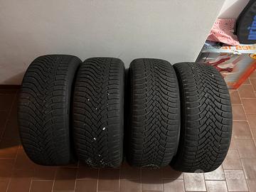 Gomme Invernali Falken Eurowinter Hs01 225/40 r19