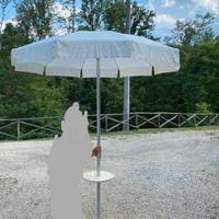 Ombrelloni con tavolino