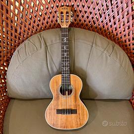 KALA KA-SA-T - Ukulele tenore in acacia massello