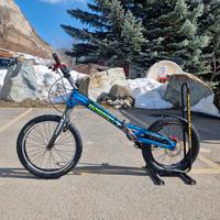 bici da trial ozonys curve 20" v8