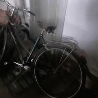 Bicicletta nera