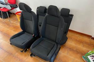 Sedili e pannelli sportelli GOLF 6