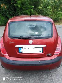 Lancia Ypsilon anno 2005 a metano