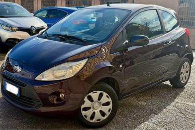 FORD FA 1.2. BENZINA TITANIUM UNICOPROPRIETARIO