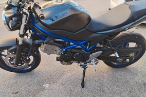 Suzuki SV650 (2022) – NUOVA - solo 700KM