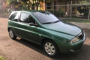 Lancia y - 2002