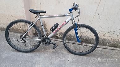 Mountain bike 