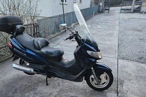 Suzuki burgman 400