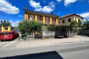 PORZIONE DI BIFAMILIARE A MONCALIERI