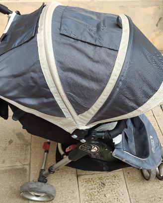 Passeggino Baby Jogger City Mini più parapioggia.