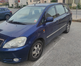 Toyota avensis 7 posti monovolume