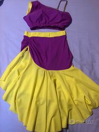 Abito per latino americano