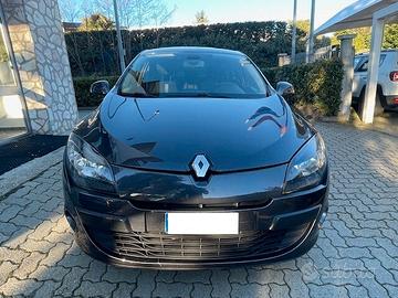 RENAULT MEGANE 5P 1.6 110CV LIMITED