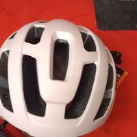Casco ciclismo Cairn. 