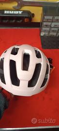 Casco ciclismo Cairn. 