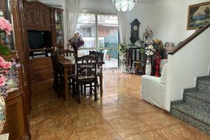 CASA SEMINDIPENDENTE CON GIARDINO E BOX