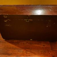 Cassapanca, baule in legno antico , arrotondato 