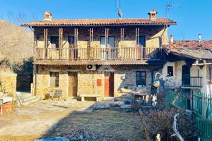 CASA SEMINDIPENDENTE A VARISELLA