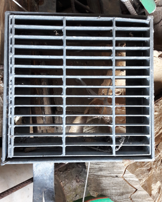 Grata zincata 20x20 carrabile