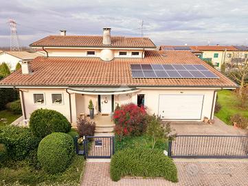 VILLA SINGOLA A ZEVIO