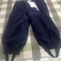 Tuta con bretelle per neve