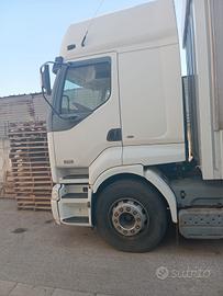 Renault Premium 420
