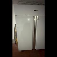 Frigorifero professionale grande