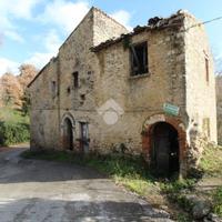 RUSTICO A MONTELEONE SABINO