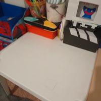 Tavolino e seggiolina Plastica per bimbi piccoli