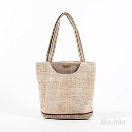 Stock di borse etniche e di canapa