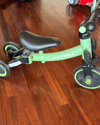 Triciclo verde e nero modello Besrey 5-in-1