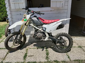 pit-bike 125 lem