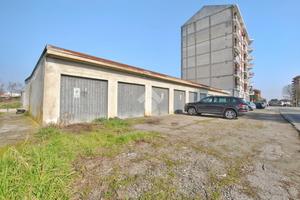 BOX A LIVORNO FERRARIS