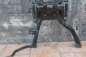 Cavalletto centrale per scooter Piaggio NGr