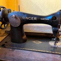 Macchina da cucire a pedale singer