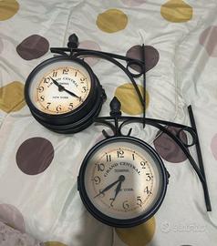 Set 2 orologi da parete con quadrante tondo