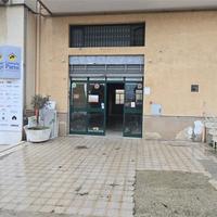 Locale commerciale comodo
