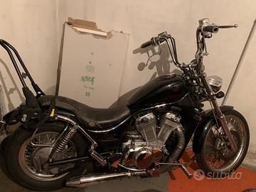 Suzuki Intruder 800 più accessori