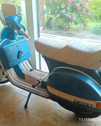 Vespa Piaggio P200E