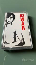 U2 War musicassetta secolo scorso